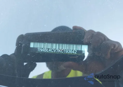 2019 Nissan Altima 2.5 Sr из США, поврежденный, VIN 1N4BL4CV7KC193642